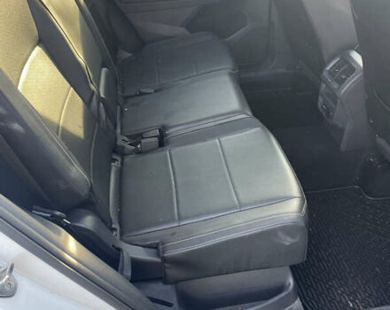 Белый Фольксваген Тигуан, объемом двигателя 1.98 л и пробегом 115 тыс. км за 13000 $, фото 14 на Automoto.ua