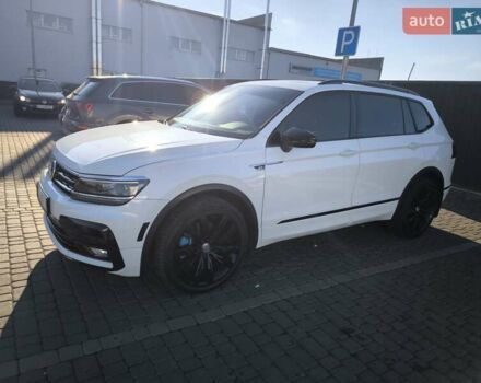 Білий Фольксваген Тігуан, об'ємом двигуна 2 л та пробігом 123 тис. км за 27500 $, фото 32 на Automoto.ua