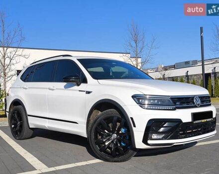 Білий Фольксваген Тігуан, об'ємом двигуна 2 л та пробігом 123 тис. км за 27500 $, фото 20 на Automoto.ua