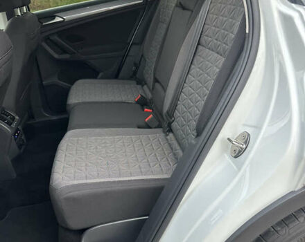 Белый Фольксваген Тигуан, объемом двигателя 2 л и пробегом 132 тыс. км за 27750 $, фото 95 на Automoto.ua