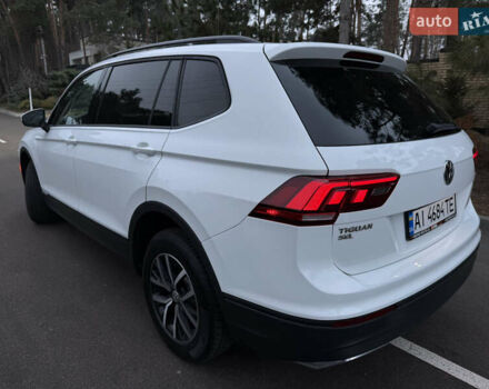 Белый Фольксваген Тигуан, объемом двигателя 2 л и пробегом 67 тыс. км за 21300 $, фото 3 на Automoto.ua