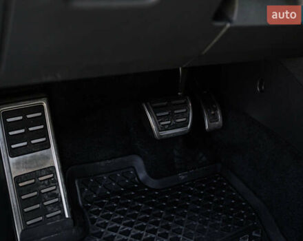 Белый Фольксваген Тигуан, объемом двигателя 2 л и пробегом 193 тыс. км за 33490 $, фото 38 на Automoto.ua