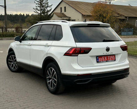 Белый Фольксваген Тигуан, объемом двигателя 2 л и пробегом 132 тыс. км за 27750 $, фото 55 на Automoto.ua