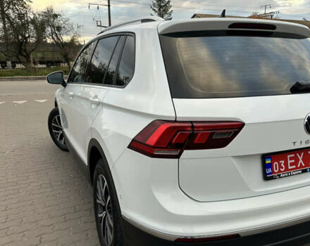 Белый Фольксваген Тигуан, объемом двигателя 2 л и пробегом 132 тыс. км за 27750 $, фото 44 на Automoto.ua