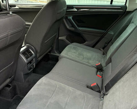 Білий Фольксваген Тігуан, об'ємом двигуна 1.97 л та пробігом 78 тис. км за 36000 $, фото 37 на Automoto.ua