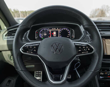 Белый Фольксваген Тигуан, объемом двигателя 2 л и пробегом 193 тыс. км за 33490 $, фото 66 на Automoto.ua