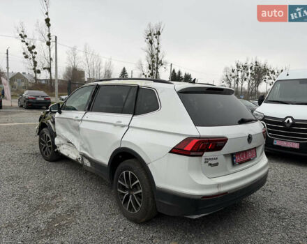 Белый Фольксваген Тигуан, объемом двигателя 1.98 л и пробегом 126 тыс. км за 10900 $, фото 2 на Automoto.ua