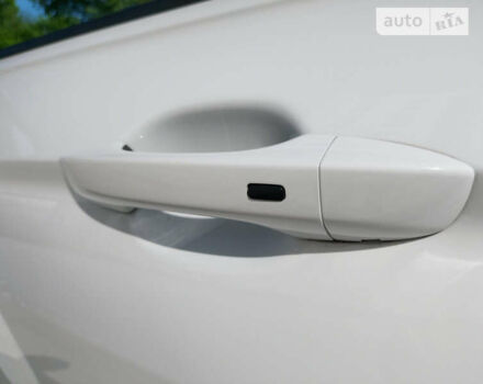 Белый Фольксваген Тигуан, объемом двигателя 1.98 л и пробегом 43 тыс. км за 27999 $, фото 7 на Automoto.ua