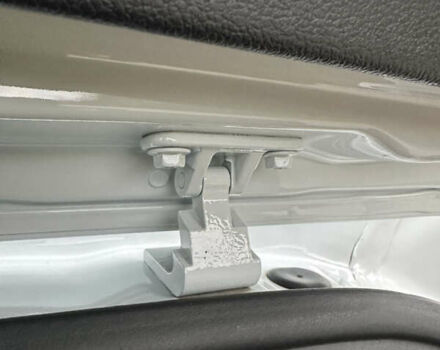 Белый Фольксваген Тигуан, объемом двигателя 2 л и пробегом 132 тыс. км за 27750 $, фото 83 на Automoto.ua