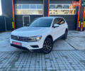 Білий Фольксваген Тігуан, об'ємом двигуна 2 л та пробігом 135 тис. км за 18800 $, фото 1 на Automoto.ua