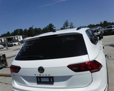 Белый Фольксваген Тигуан, объемом двигателя 2 л и пробегом 73 тыс. км за 13500 $, фото 4 на Automoto.ua