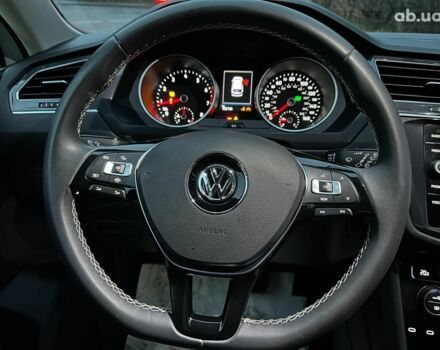 Белый Фольксваген Тигуан, объемом двигателя 2 л и пробегом 102 тыс. км за 21990 $, фото 26 на Automoto.ua