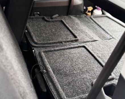 Білий Фольксваген Тігуан, об'ємом двигуна 2 л та пробігом 125 тис. км за 20000 $, фото 26 на Automoto.ua