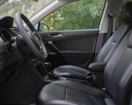 Белый Фольксваген Тигуан, объемом двигателя 2 л и пробегом 67 тыс. км за 16800 $, фото 6 на Automoto.ua