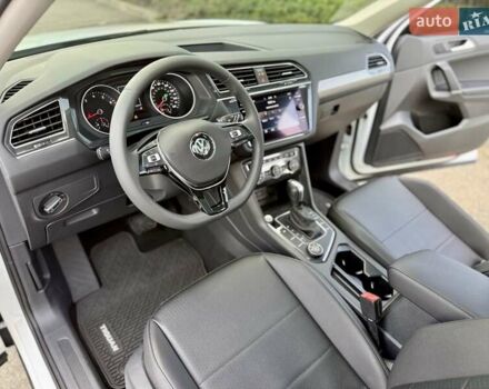 Белый Фольксваген Тигуан, объемом двигателя 1.98 л и пробегом 55 тыс. км за 21800 $, фото 13 на Automoto.ua