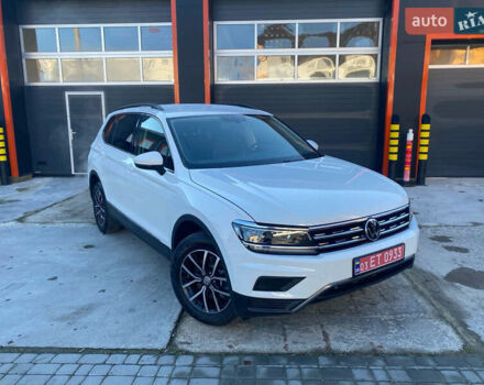 Білий Фольксваген Тігуан, об'ємом двигуна 2 л та пробігом 135 тис. км за 18800 $, фото 1 на Automoto.ua