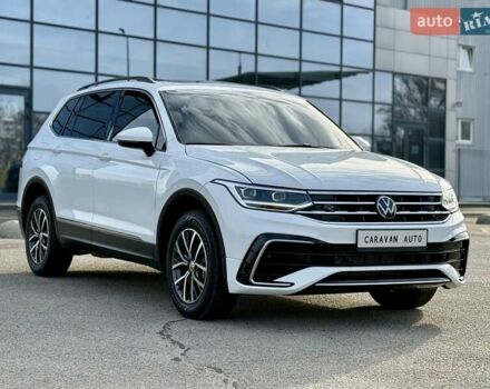 Белый Фольксваген Тигуан, объемом двигателя 1.98 л и пробегом 55 тыс. км за 21800 $, фото 3 на Automoto.ua
