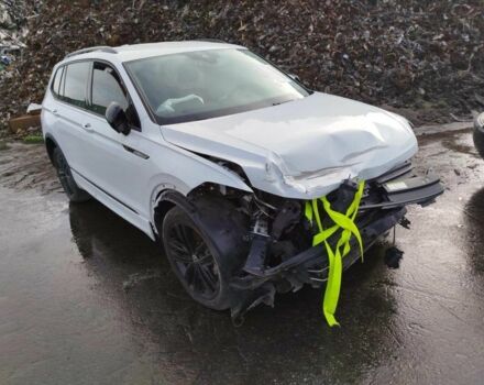 Белый Фольксваген Тигуан, объемом двигателя 2 л и пробегом 73 тыс. км за 13500 $, фото 11 на Automoto.ua