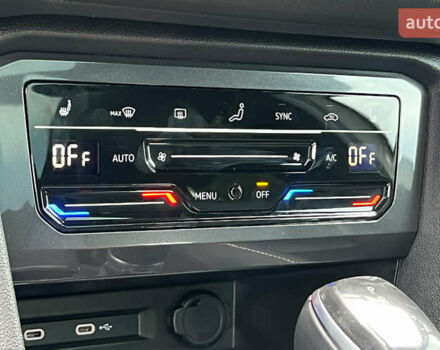 Білий Фольксваген Тігуан, об'ємом двигуна 2 л та пробігом 30 тис. км за 31500 $, фото 16 на Automoto.ua