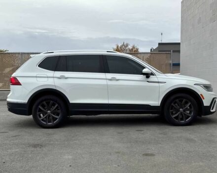 Білий Фольксваген Тігуан, об'ємом двигуна 2 л та пробігом 25 тис. км за 7800 $, фото 6 на Automoto.ua