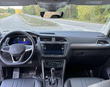 Білий Фольксваген Тігуан, об'ємом двигуна 2 л та пробігом 38 тис. км за 25950 $, фото 5 на Automoto.ua