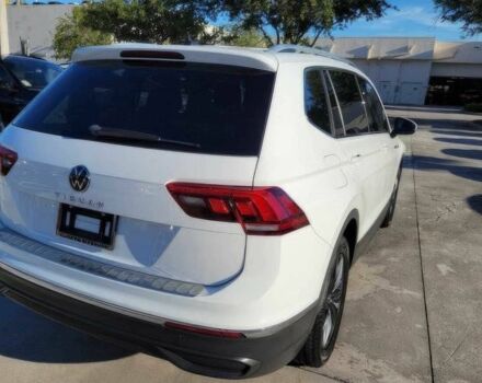 Білий Фольксваген Тігуан, об'ємом двигуна 2 л та пробігом 27 тис. км за 18400 $, фото 4 на Automoto.ua