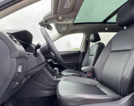 Белый Фольксваген Тигуан, объемом двигателя 2 л и пробегом 15 тыс. км за 9000 $, фото 8 на Automoto.ua