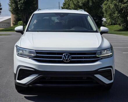 Белый Фольксваген Тигуан, объемом двигателя 2 л и пробегом 25 тыс. км за 17300 $, фото 1 на Automoto.ua