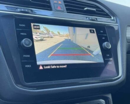 Білий Фольксваген Тігуан, об'ємом двигуна 2 л та пробігом 20 тис. км за 12000 $, фото 9 на Automoto.ua