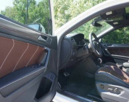 Белый Фольксваген Тигуан, объемом двигателя 2 л и пробегом 25 тыс. км за 20300 $, фото 8 на Automoto.ua