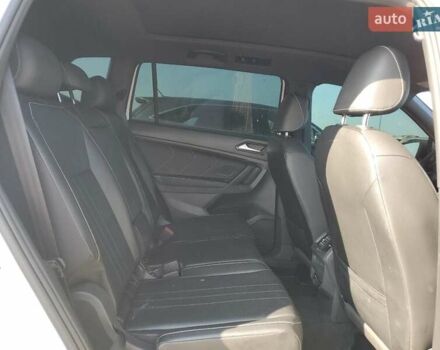 Білий Фольксваген Тігуан, об'ємом двигуна 2 л та пробігом 85 тис. км за 7800 $, фото 9 на Automoto.ua