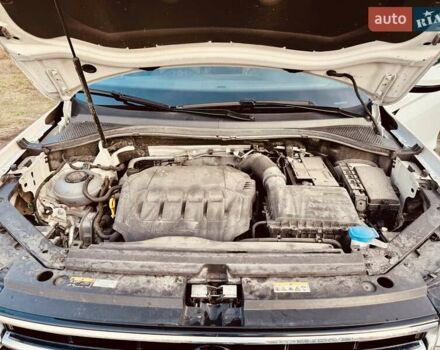 Белый Фольксваген Тигуан, объемом двигателя 1.98 л и пробегом 41 тыс. км за 42000 $, фото 18 на Automoto.ua