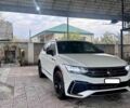 Білий Фольксваген Тігуан, об'ємом двигуна 2 л та пробігом 59 тис. км за 355 $, фото 2 на Automoto.ua