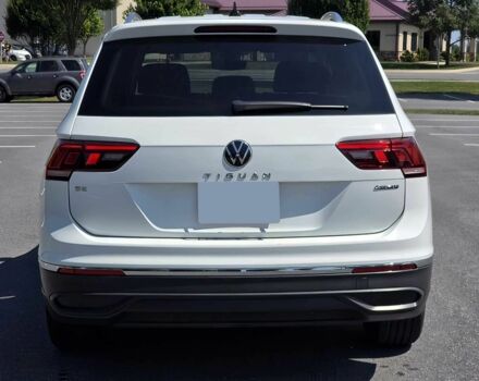 Белый Фольксваген Тигуан, объемом двигателя 2 л и пробегом 25 тыс. км за 17300 $, фото 4 на Automoto.ua