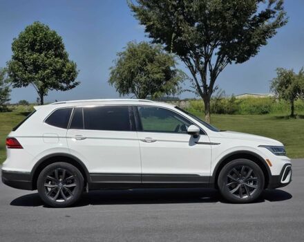 Белый Фольксваген Тигуан, объемом двигателя 2 л и пробегом 25 тыс. км за 17300 $, фото 6 на Automoto.ua