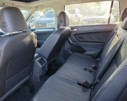 Білий Фольксваген Тігуан, об'ємом двигуна 2 л та пробігом 27 тис. км за 18400 $, фото 7 на Automoto.ua