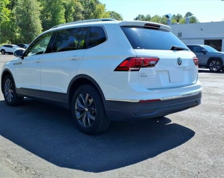 Білий Фольксваген Тігуан, об'ємом двигуна 2 л та пробігом 15 тис. км за 10700 $, фото 4 на Automoto.ua