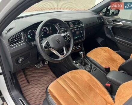 Білий Фольксваген Тігуан, об'ємом двигуна 1.98 л та пробігом 48 тис. км за 39000 $, фото 28 на Automoto.ua