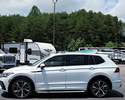 Белый Фольксваген Тигуан, объемом двигателя 2 л и пробегом 14 тыс. км за 17900 $, фото 3 на Automoto.ua