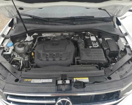 Белый Фольксваген Тигуан, объемом двигателя 2 л и пробегом 123 тыс. км за 4100 $, фото 11 на Automoto.ua