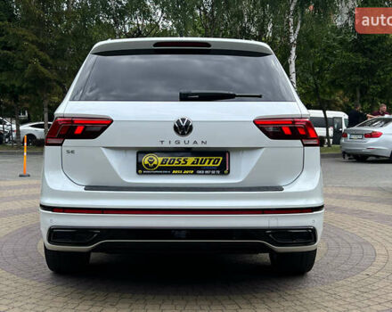 Білий Фольксваген Тігуан, об'ємом двигуна 2 л та пробігом 30 тис. км за 31500 $, фото 5 на Automoto.ua