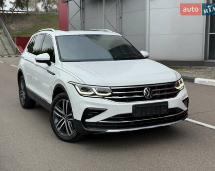 Білий Фольксваген Тігуан, об'ємом двигуна 2 л та пробігом 32 тис. км за 35500 $, фото 7 на Automoto.ua
