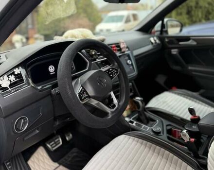Білий Фольксваген Тігуан, об'ємом двигуна 1.98 л та пробігом 30 тис. км за 39500 $, фото 2 на Automoto.ua