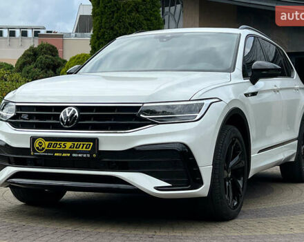 Білий Фольксваген Тігуан, об'ємом двигуна 2 л та пробігом 30 тис. км за 31500 $, фото 2 на Automoto.ua