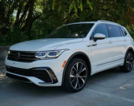 Белый Фольксваген Тигуан, объемом двигателя 2 л и пробегом 21 тыс. км за 21200 $, фото 2 на Automoto.ua