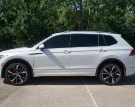 Белый Фольксваген Тигуан, объемом двигателя 2 л и пробегом 29 тыс. км за 14600 $, фото 3 на Automoto.ua