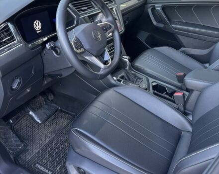 Білий Фольксваген Тігуан, об'ємом двигуна 2 л та пробігом 38 тис. км за 25950 $, фото 4 на Automoto.ua