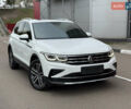 Фольксваген Тигуан 2022 в Киеве на Automoto.ua Белый Фольксваген Тигуан, объемом двигателя 2 л и пробегом 32 тыс. км за 35500 $, фото 4 на Automoto.ua