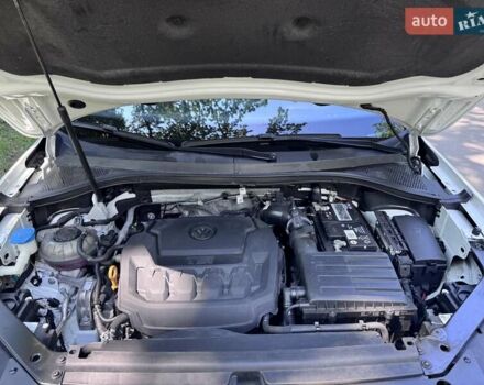 Белый Фольксваген Тигуан, объемом двигателя 2 л и пробегом 50 тыс. км за 29000 $, фото 22 на Automoto.ua