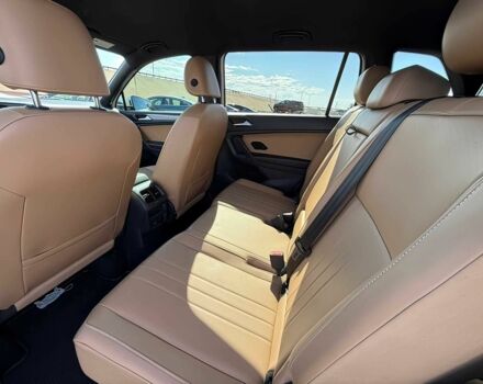 Белый Фольксваген Тигуан, объемом двигателя 2 л и пробегом 12 тыс. км за 15000 $, фото 11 на Automoto.ua